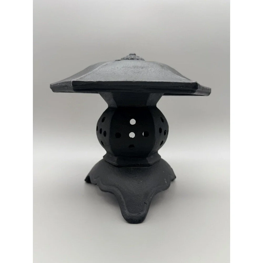VTG Japanese Pagoda Garden Lantern Cast Aluminum Lightweight Rustproof Black